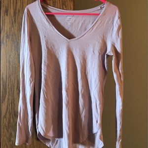 Plain long sleeve v-neck shirt